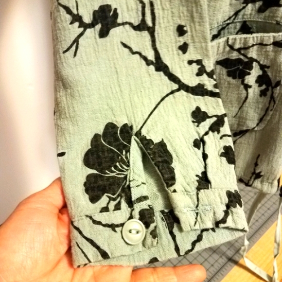 Sage Green & Black Branches Hooded Jacket Medium - Picture 5 of 9